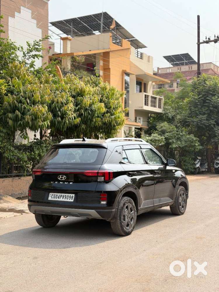 Hyundai Venue S 1.2 Petrol, 2024, Petrol