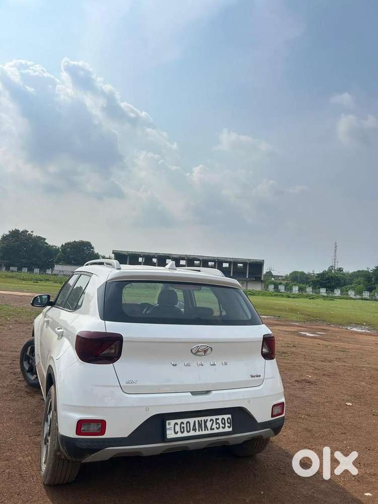Hyundai Venue 2022 Petrol Good Condition
