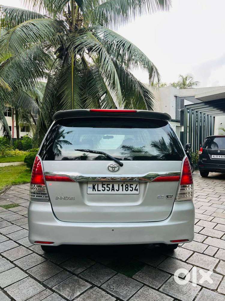 Toyota Innova 2.0 Gx 8 Str, 2011, Diesel