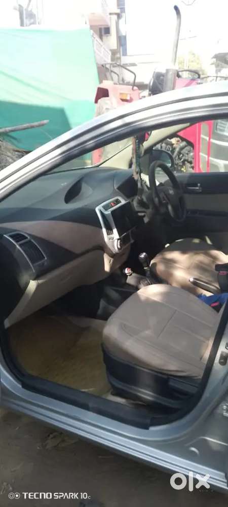 I 20 Cng Petrol   Km79000
