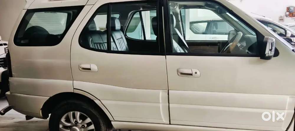 Tata Safari Ev 2012