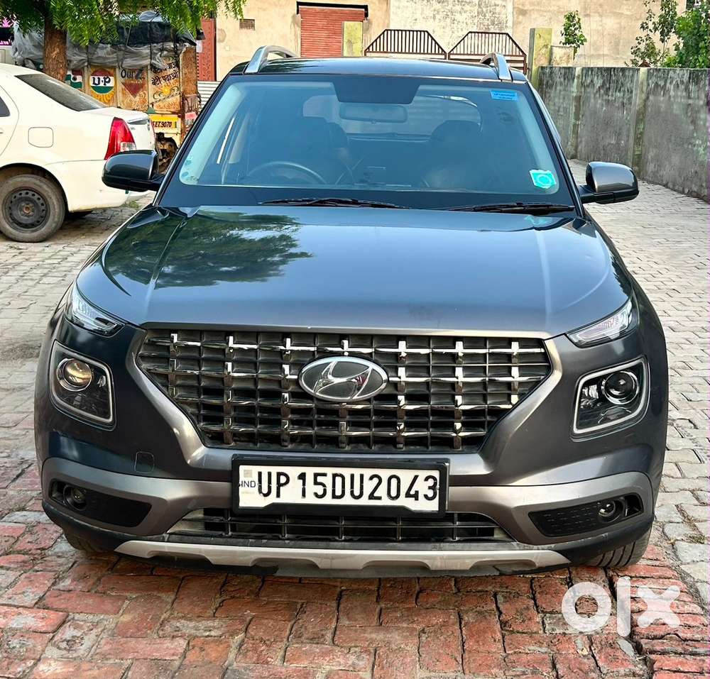 Hyundai Venue Petrol 2022