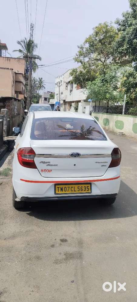 Ford Aspire Titanium Blu 2017