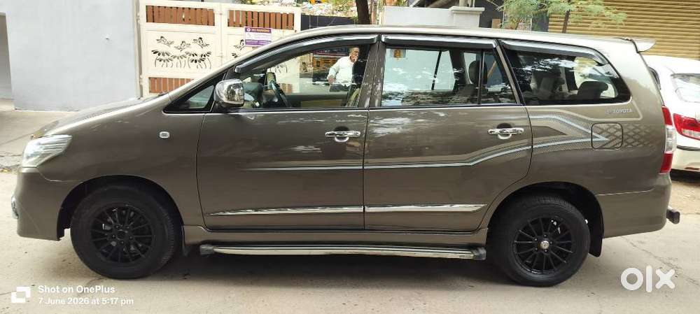 Toyota Innova 2.5 G (diesel) 7 Seater Bs Iv, 2016, Diesel