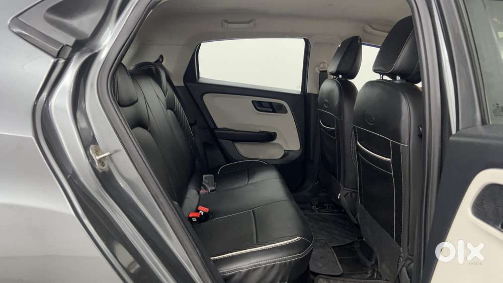 Tata Altroz 1.2 Xt, 2023, Petrol