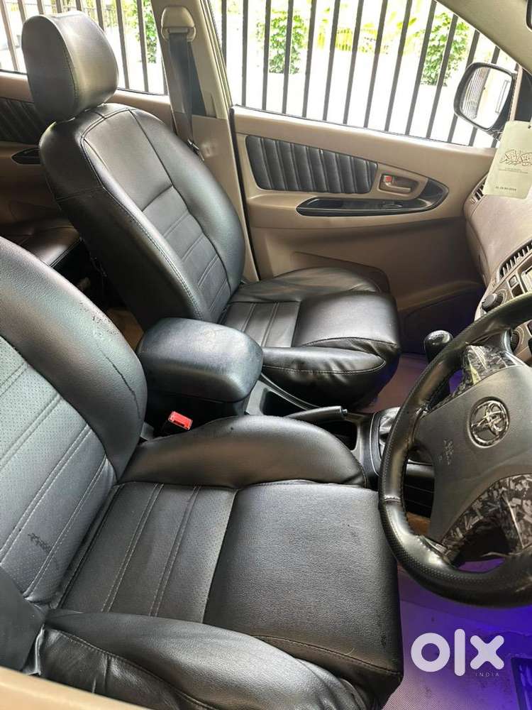 Toyota Innova 2015 Diesel Well Maintained