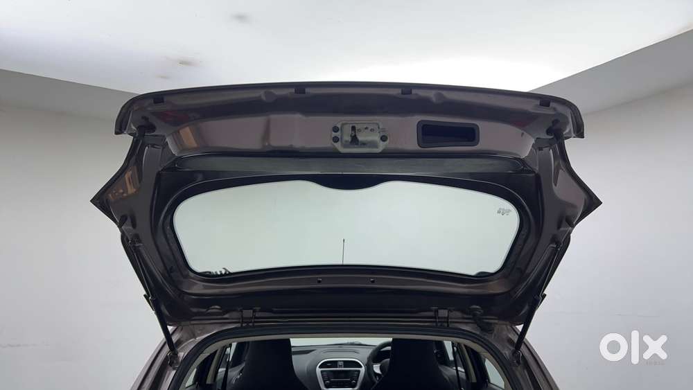 Tata Tiago 1.2 Revotron Xt, 2017, Petrol