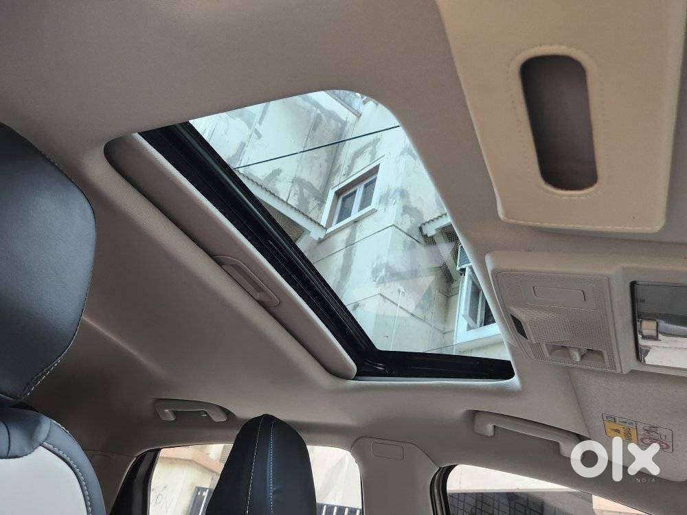 Tata Altroz Creative S, 2025, Petrol