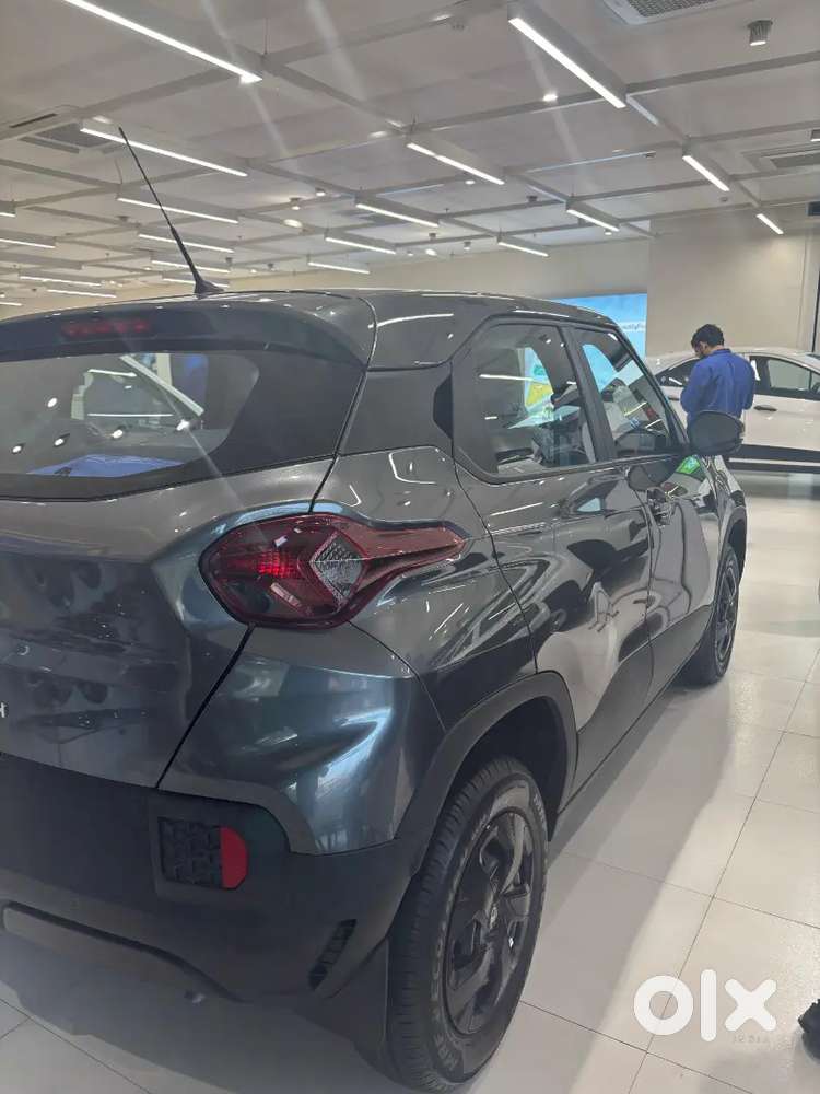 Tata Punch Rhythm 2025