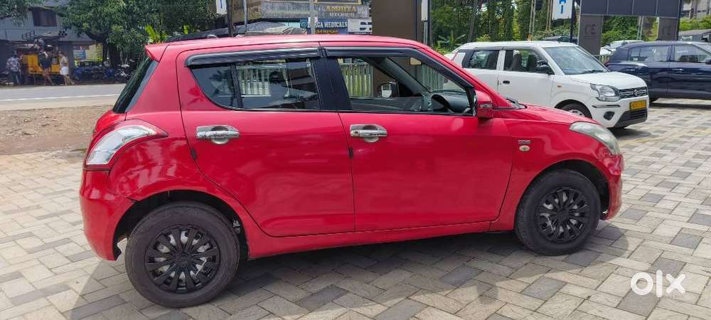 Maruti Suzuki Swift Ldi Optional, 2016, Diesel