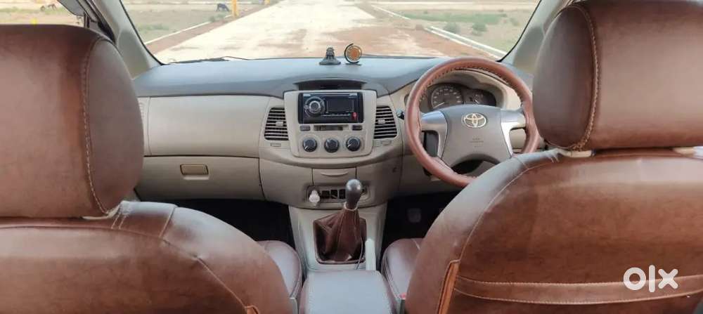 Toyota Innova 2014