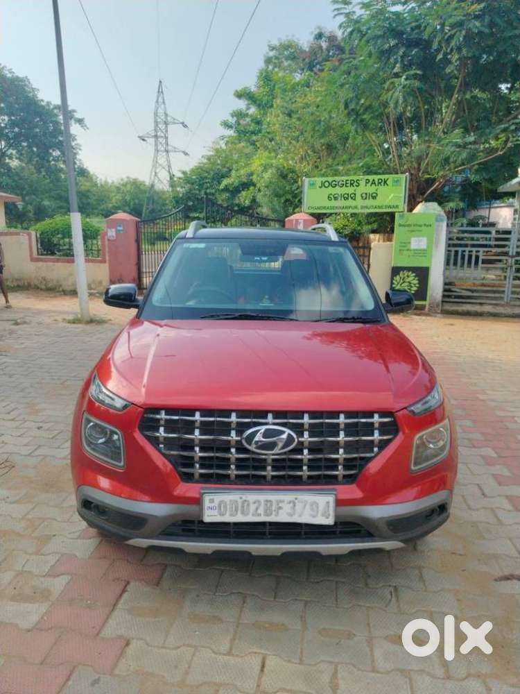 Hyundai Venue Sx Dual Tone, 2019, Petrol