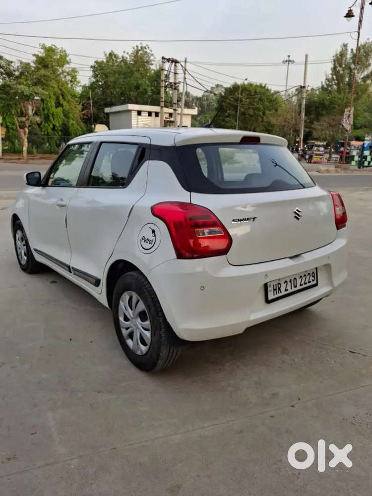 Maruti Suzuki Swift 2023 Petrol Manual