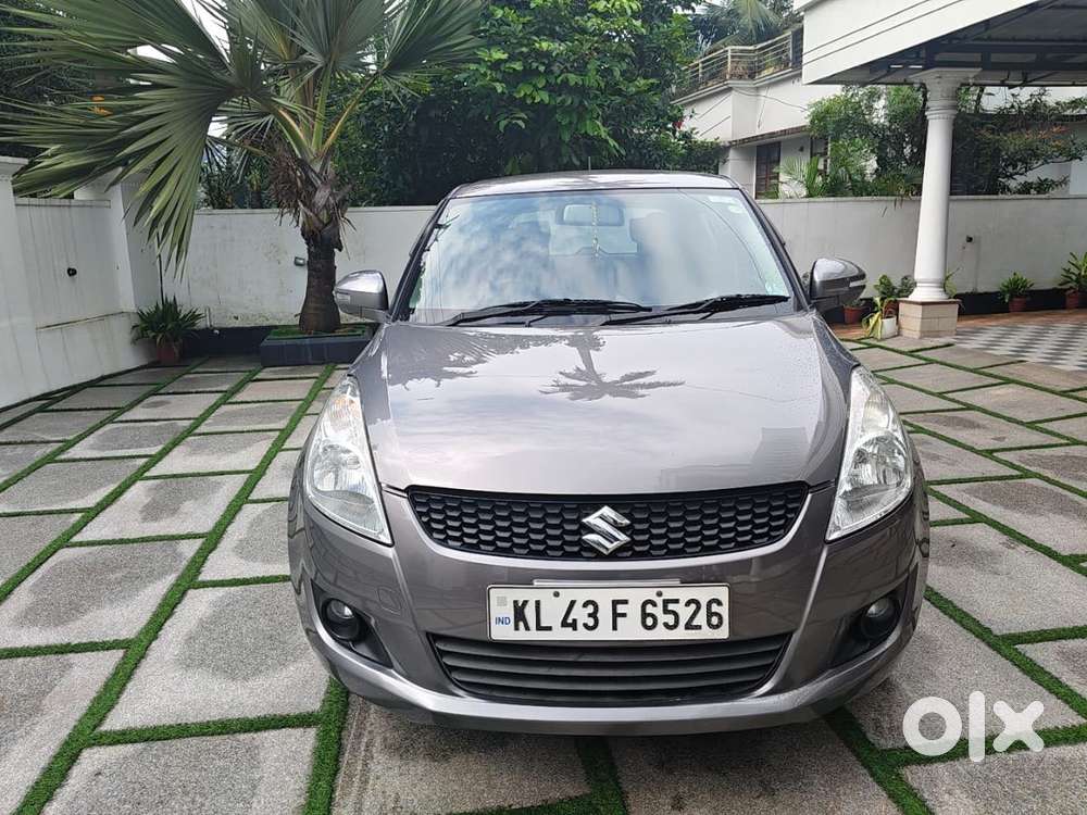 Maruti Suzuki Swift Vxi Abs Bsiv, 2014, Petrol