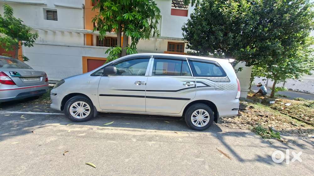 Toyota Innova 2.5 V 7 Str, 2009, Diesel