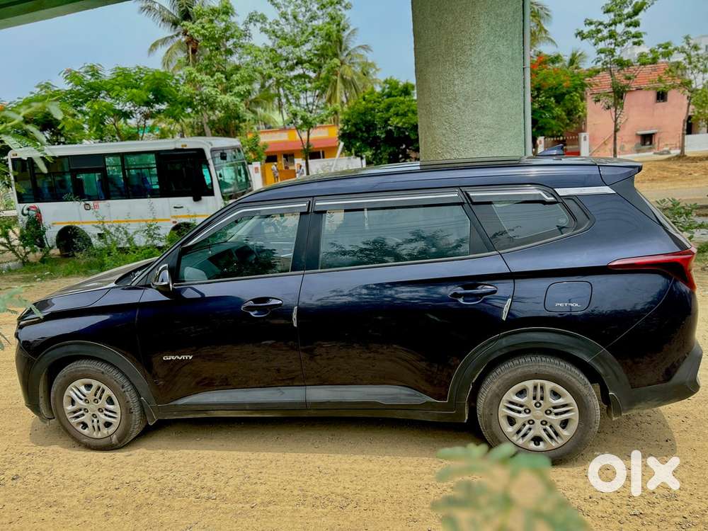 Kia Carens Petrol 2024