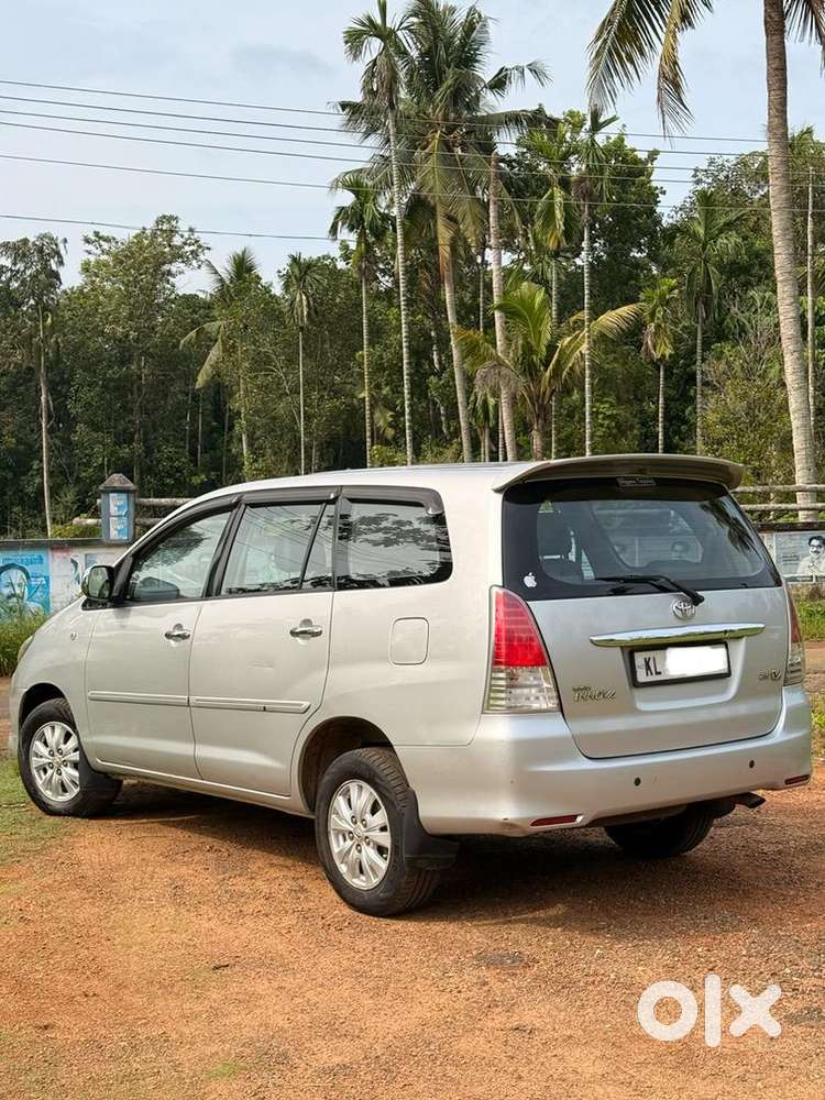 Toyota Innova Vx