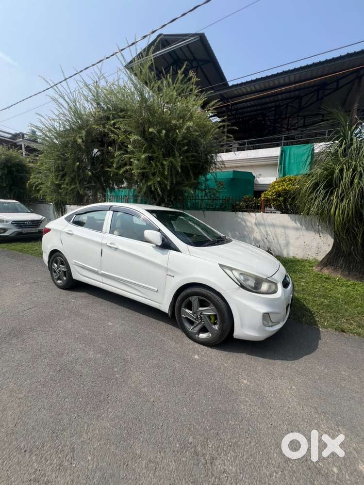 Hyundai Verna Diesel 2014 Top Model Sx Brand New Condition