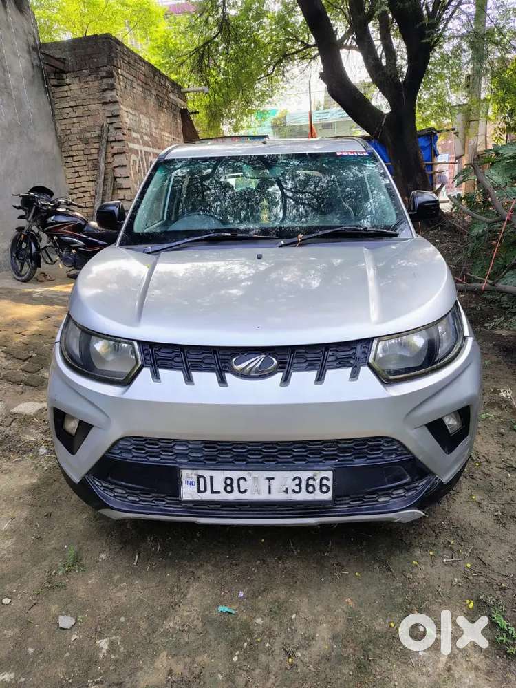 Cng On Paper 6 Seater Car