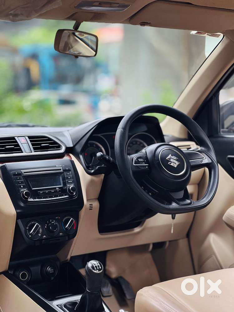 Maruti Suzuki Swift Dzire Vxi Optional, 2017, Petrol