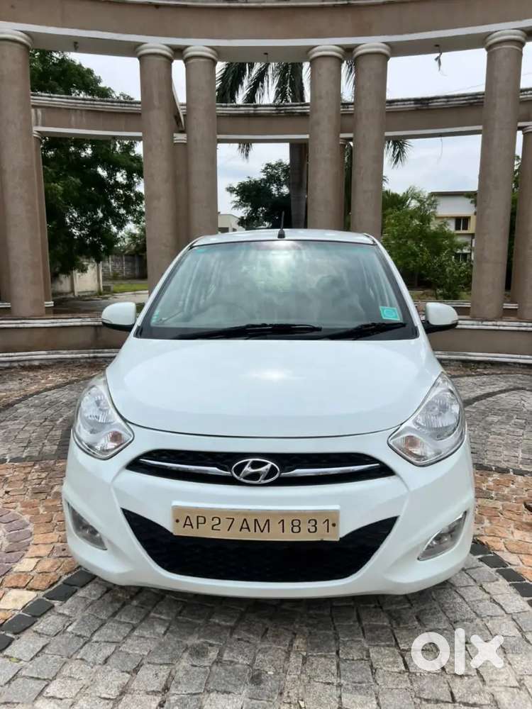 Hyundai I10 2012 Petrol 70000 Km Driven