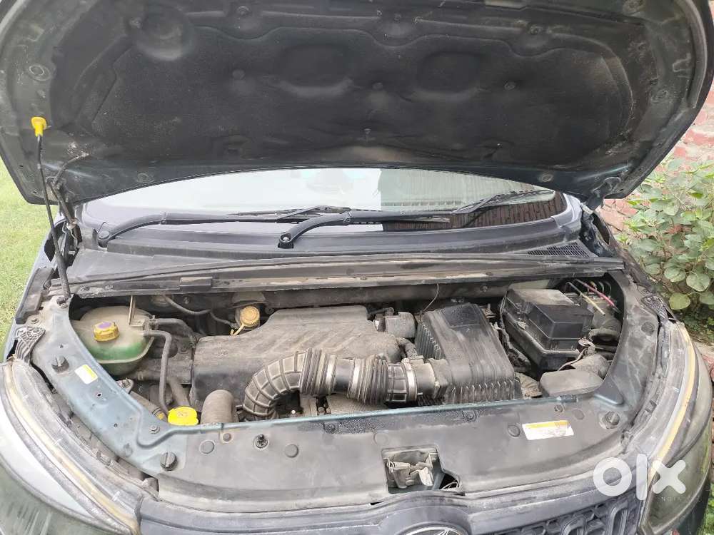 Mahindra Marazzo Diesel 2019
