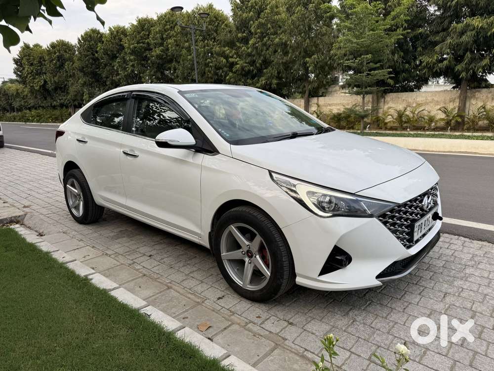 Hyundai Verna 1.5 Sx Vtvt, 2023, Petrol