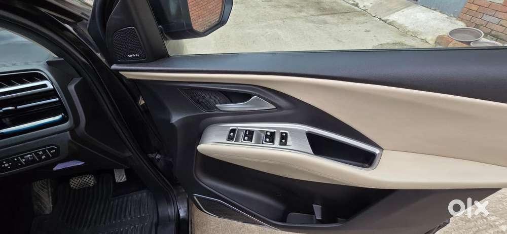 Mg Hector Sharp Dct Petrol, 2023, Petrol