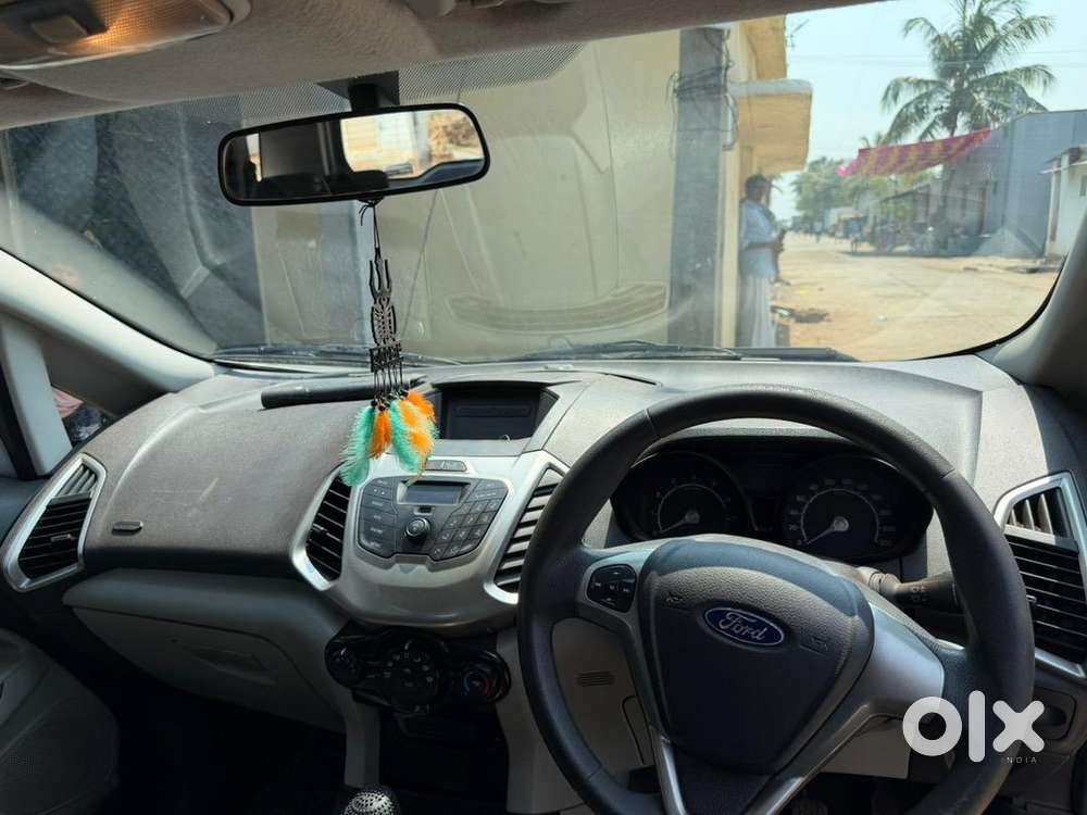 Ford Ecosport 2014 Petrol 130000 Km Driven