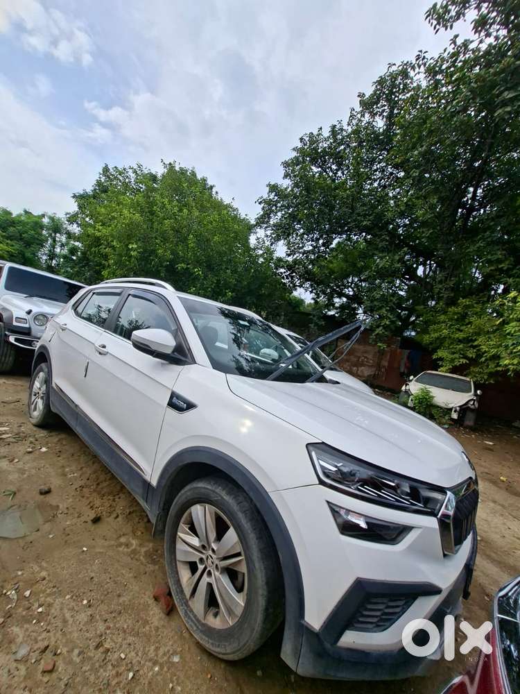 Skoda Kushaq Ambition 1.5l Tsi Mt, 2024, Petrol