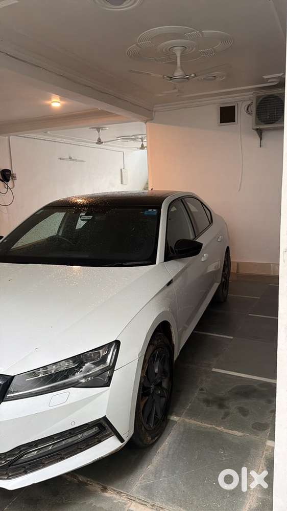 Skoda Superb Petrol 2022