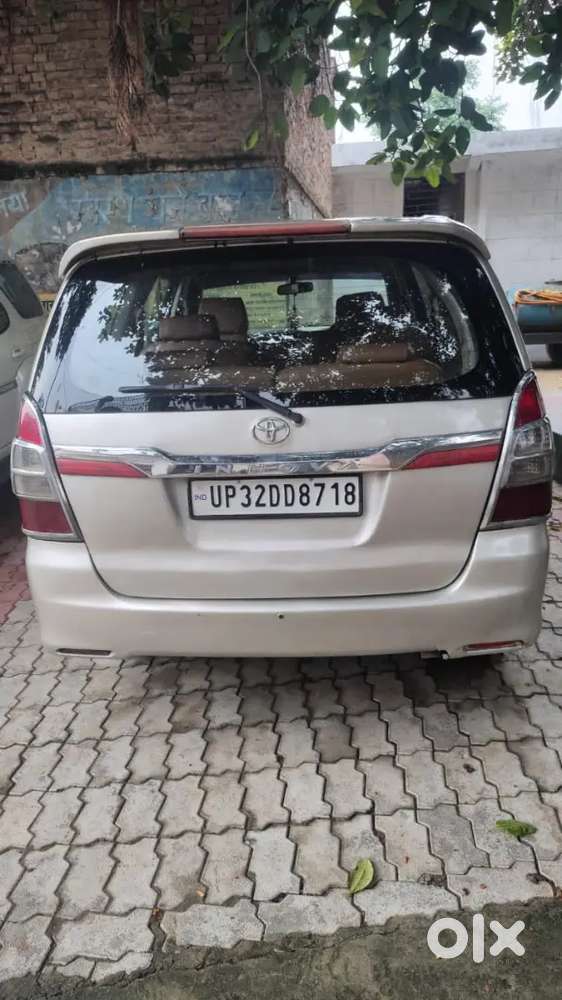Toyota Innova 2010