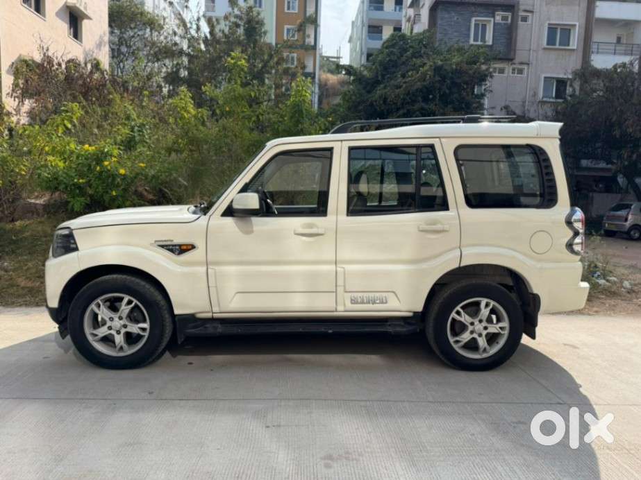 Mahindra Scorpio S6, 2017, Diesel