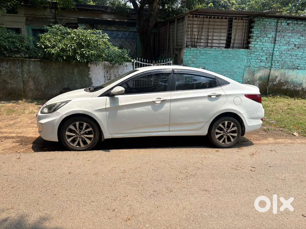 Hyundai Fluidic Verna 2014