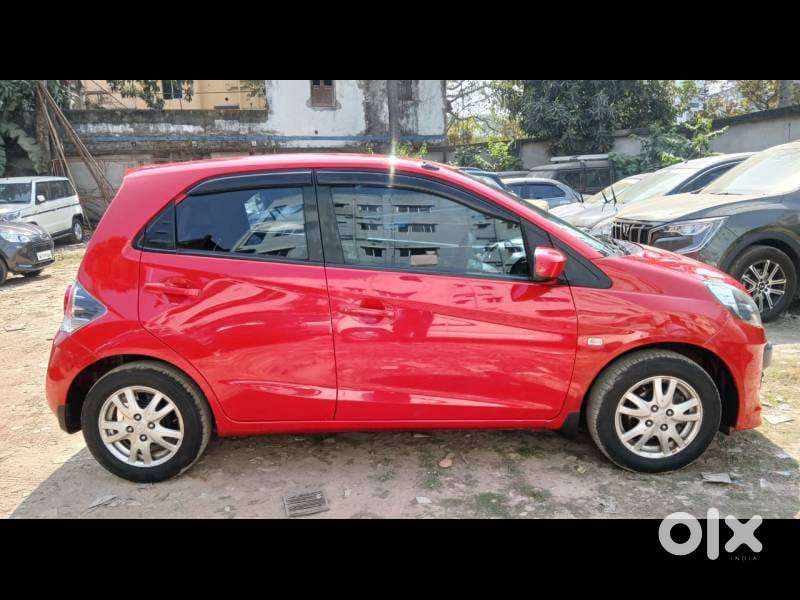 Honda Brio V Mt, 2012, Petrol