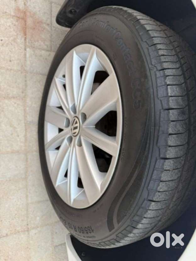 Volkswagen Vento 1.2 Tsi Highline Plus At, 2016, Petrol