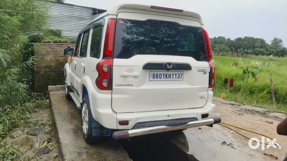 Mahindra Scorpio S5 Plus 2018 Diesel Manual