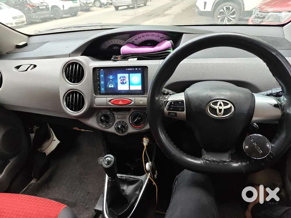 Toyota Etios Liva 2012