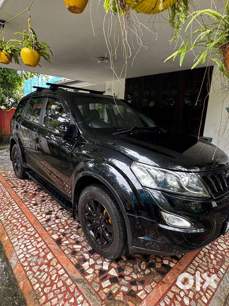 Mahindra Xuv500 2016 Diesel 75000 Km Driven