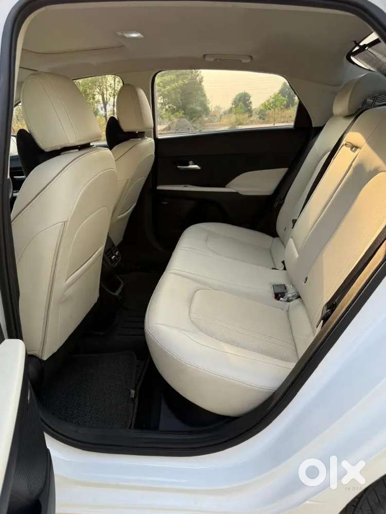 Showroom Condition 2023 Model One Hand Used