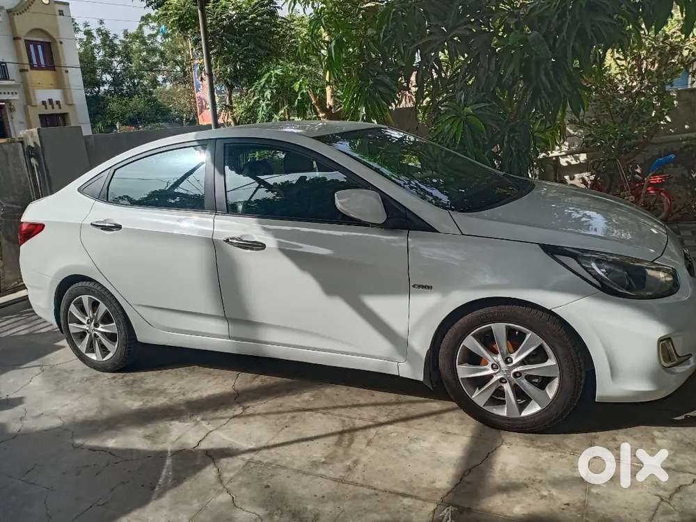 Hyundai Verna 2013 Diesel Good Condition & Vip Number Parking Cemera