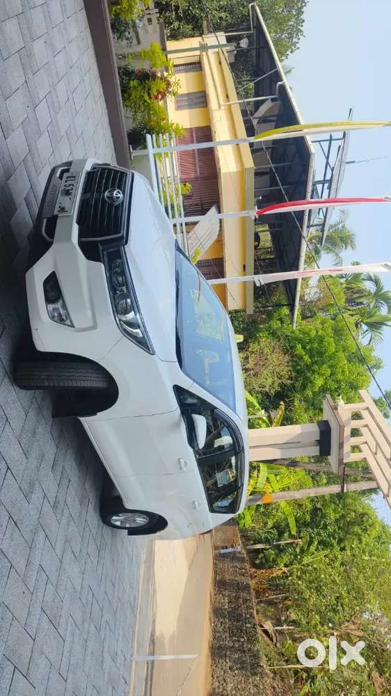 Toyota Innova Crysta 2023 Diesel Well Maintained