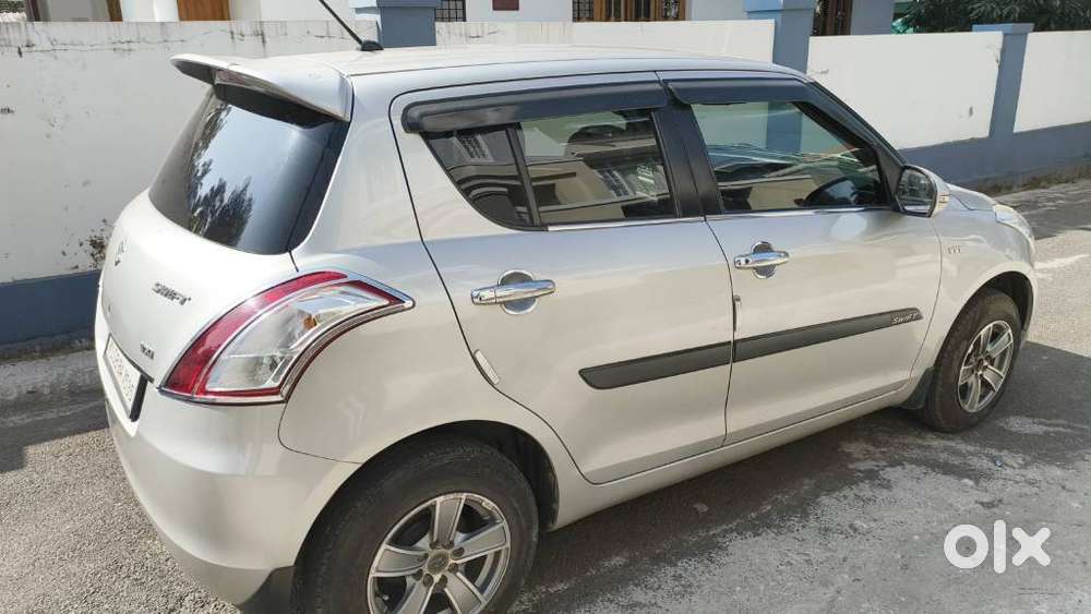 Maruti Suzuki Swift Vxi + Manual, 2013, Petrol