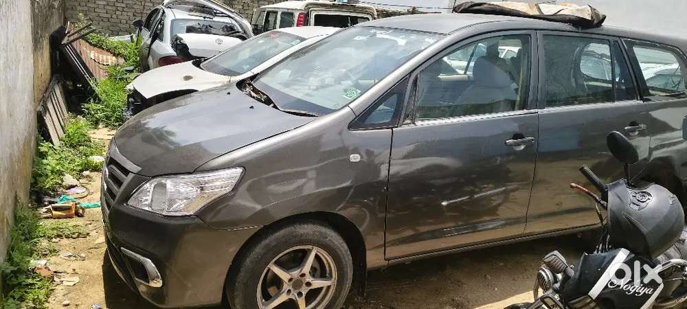Toyota Innova 2009 Lpg Well Maintained