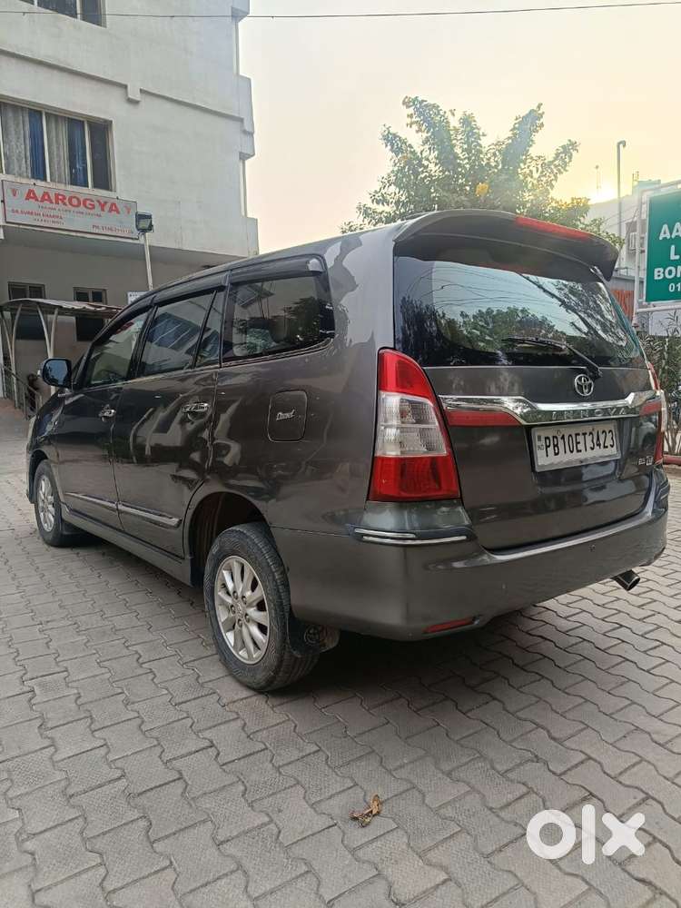 Toyota Innova 2.5 V 7 Str, 2014, Diesel