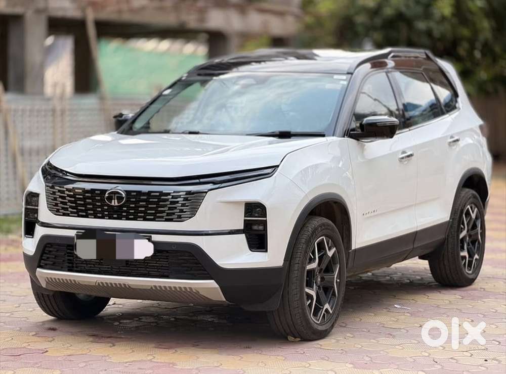 Tata Safari Accomplished Plus 6 STR Dual Tone, 2024, Diesel