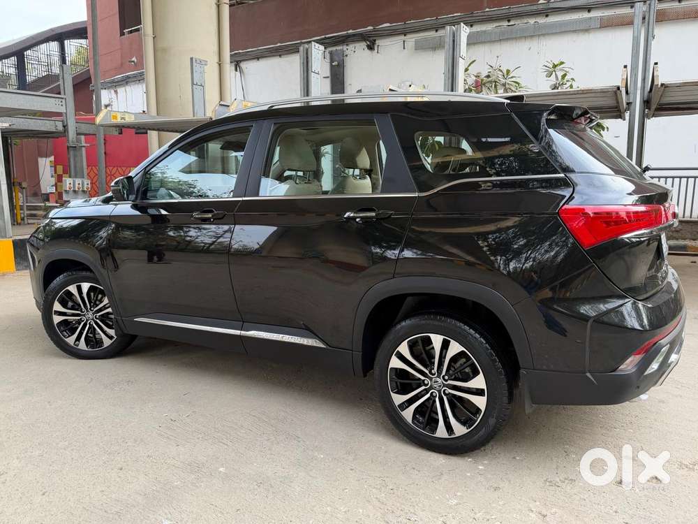 Mg Hector Plus Sharp Pro 1.5 Turbo Petrol Cvt 7 Str, 2023, Petrol
