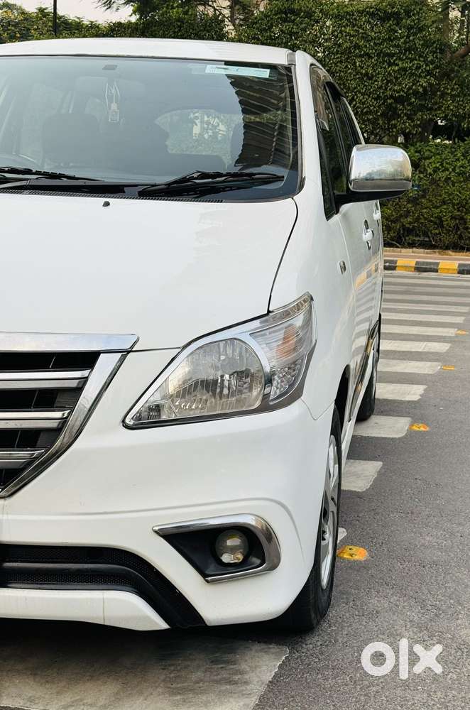 Toyota Innova 2.5 G (diesel) 8 Seater, 2015, Diesel