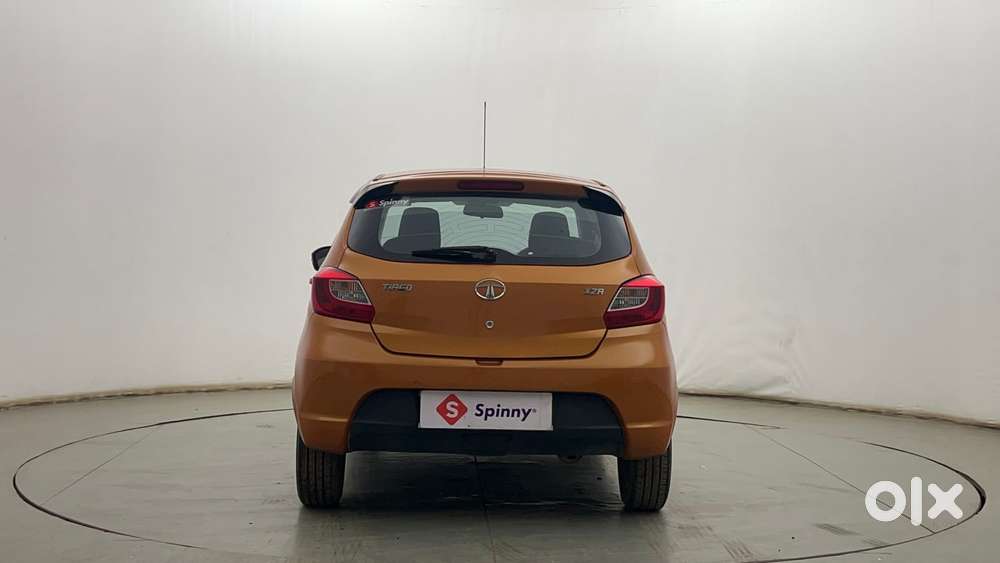 Tata Tiago Xza, 2017, Petrol