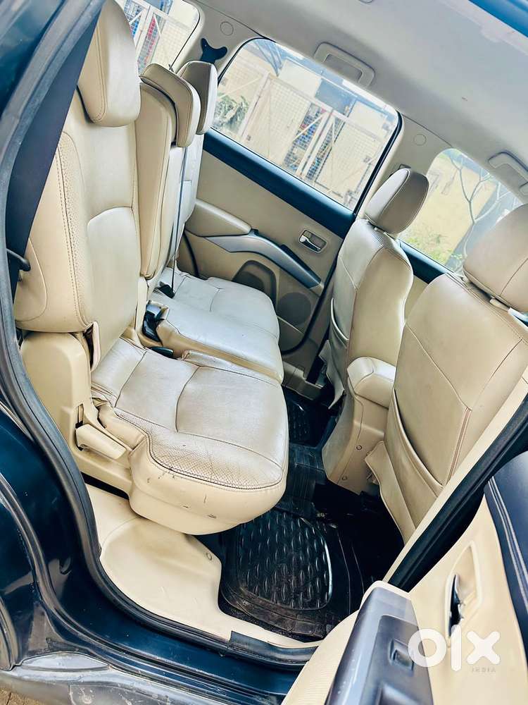 Mitsubishi Outlander 2.4 Cvt, 2011, Petrol